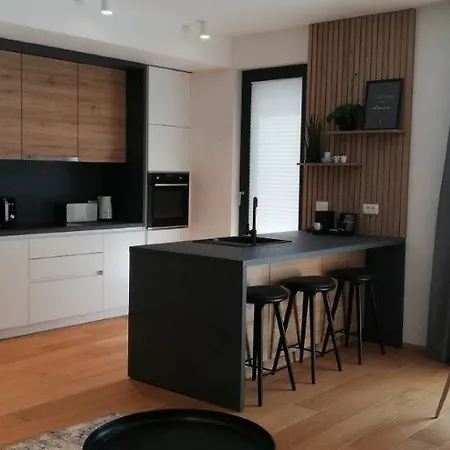 Aparthotel Regentova 4*