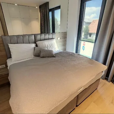 Aparthotel Regentova