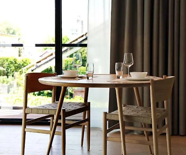 Ξενοδοχείο με διαμερίσματα Regentova